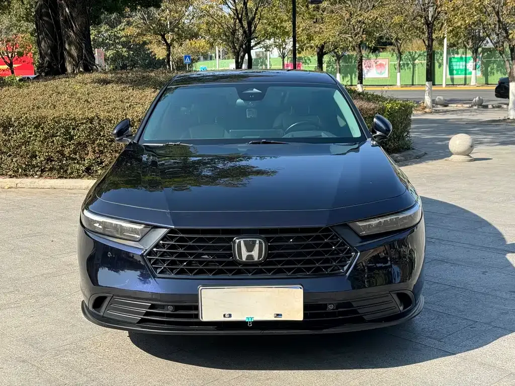 Honda Accord — фото 9