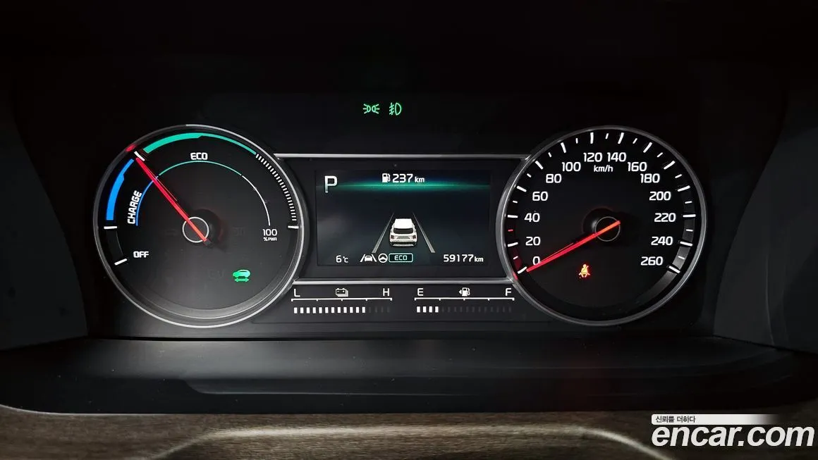 Kia Sorento — фото 9