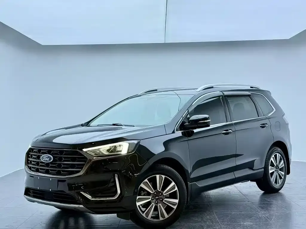Ford Edge — фото 1