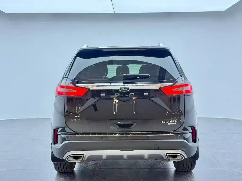 Ford Edge — фото 4