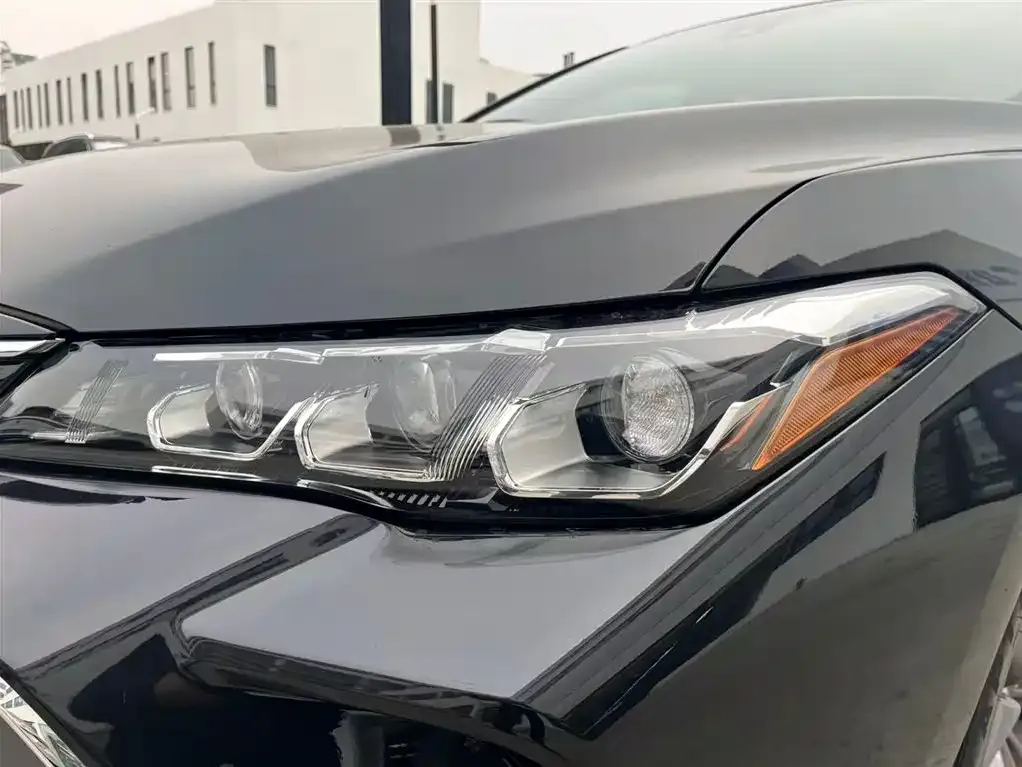 Toyota Avalon 2021 из CN, фото 2