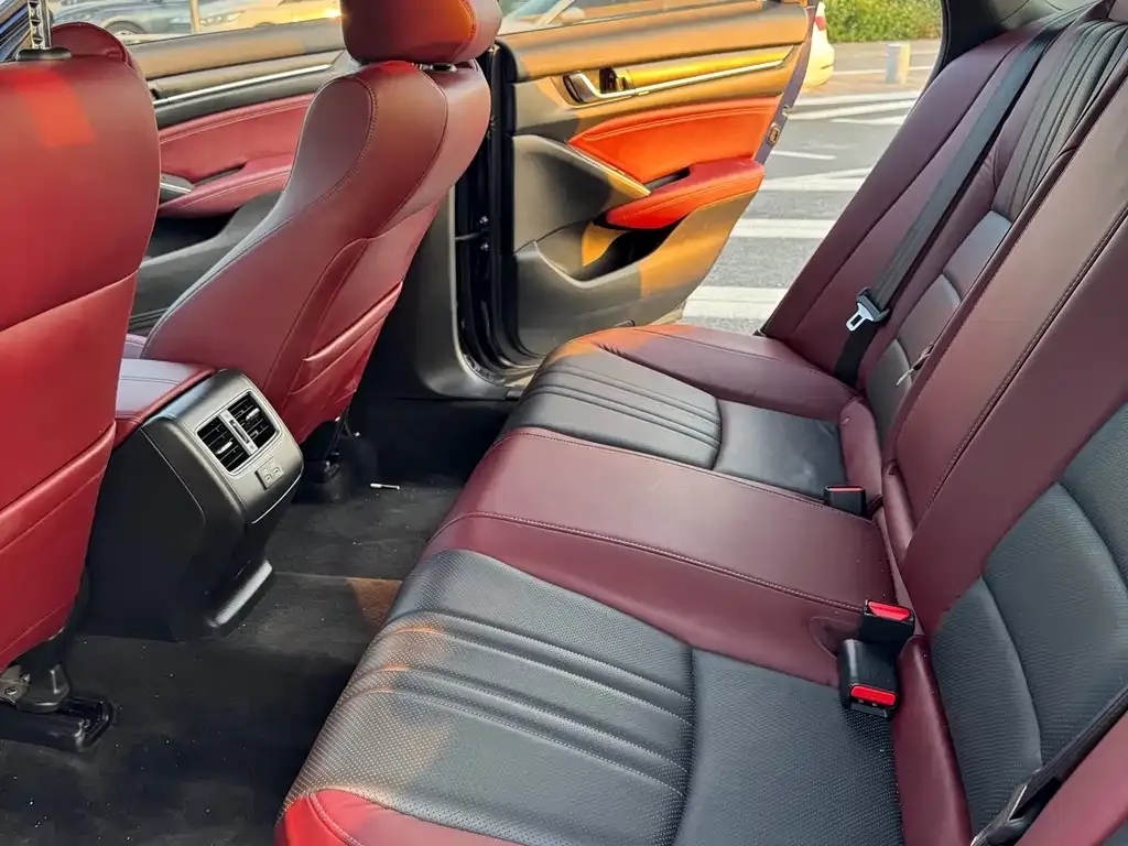 Honda Inspire — фото 6