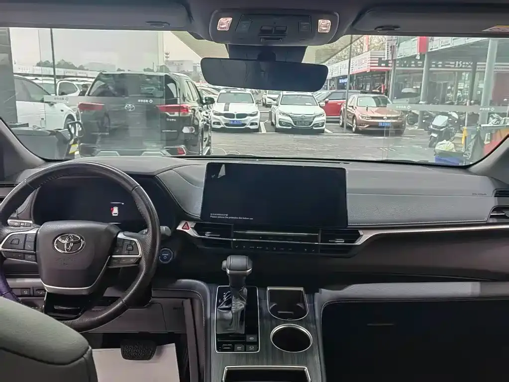 Toyota Sienna 2023 из CN, фото 10
