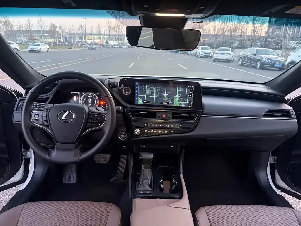 Lexus ES 2024 из CN, фото 2