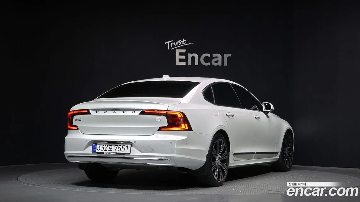 Volvo S90 2023 из KR, фото 2