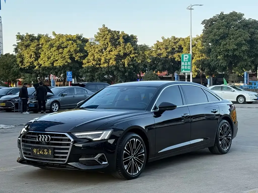 Audi A6L — фото 10