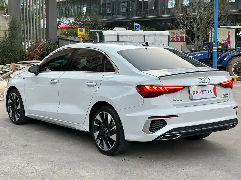 Audi A3 — фото 2