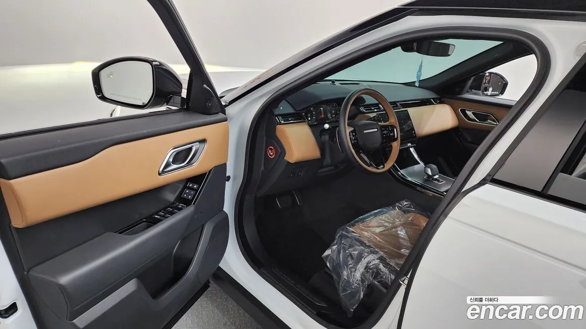Land Rover Range Rover Velar 2025 из KR, фото 10