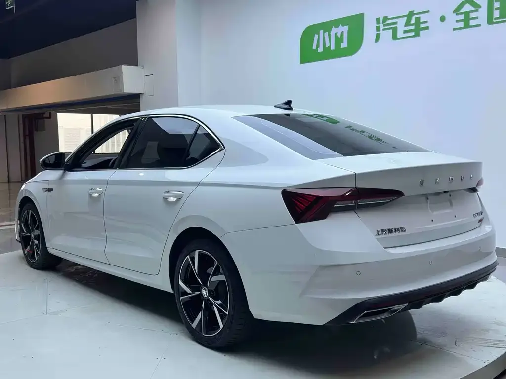 Skoda Octavia 2023 из CN, фото 4
