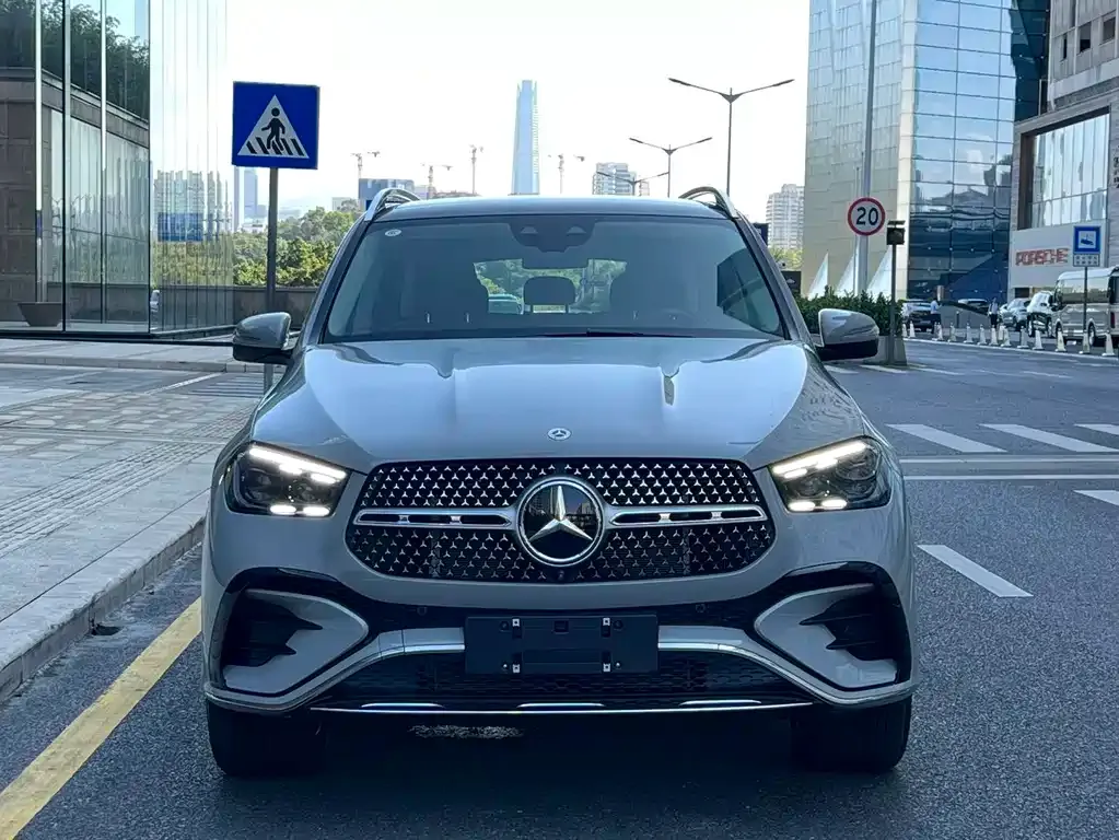 Mercedes-Benz GLE 2023 из CN, фото 2