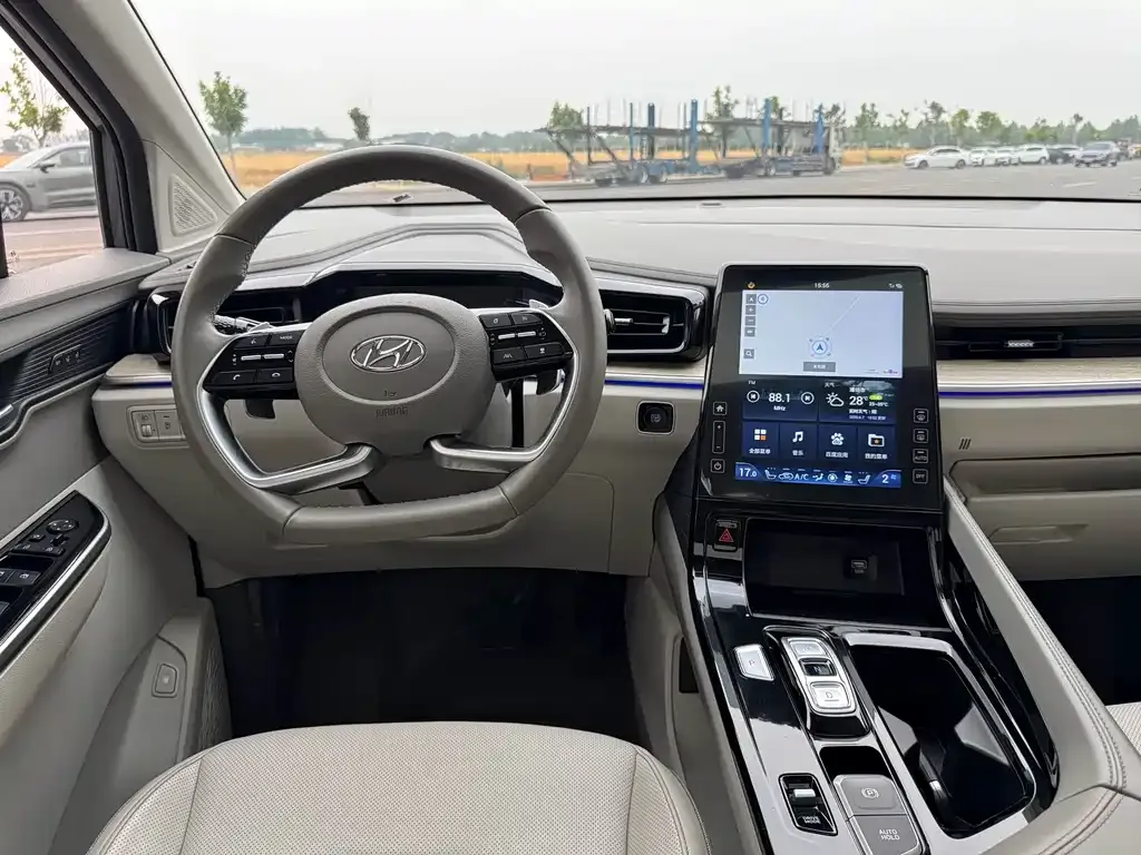 Hyundai Custo — фото 3