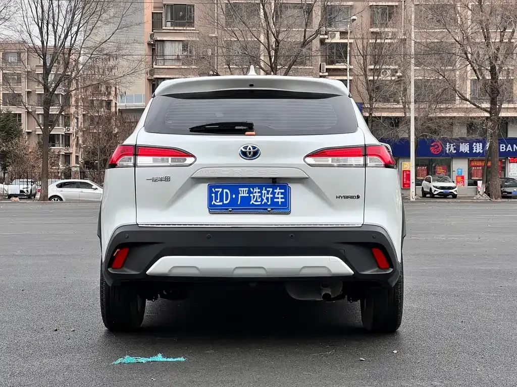 Toyota Corolla Cross — фото 9