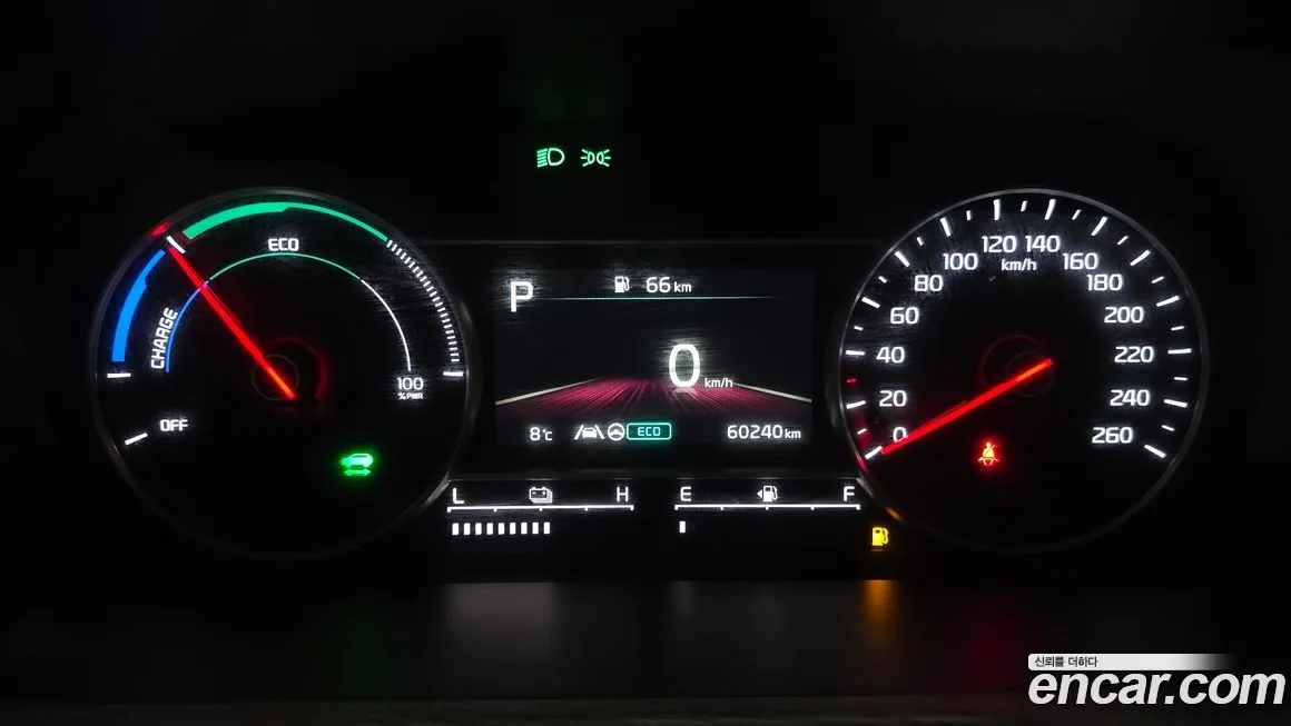 Kia Sorento — фото 7
