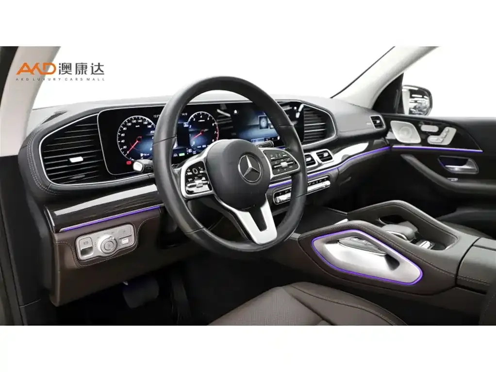 Mercedes-Benz GLS — фото 10