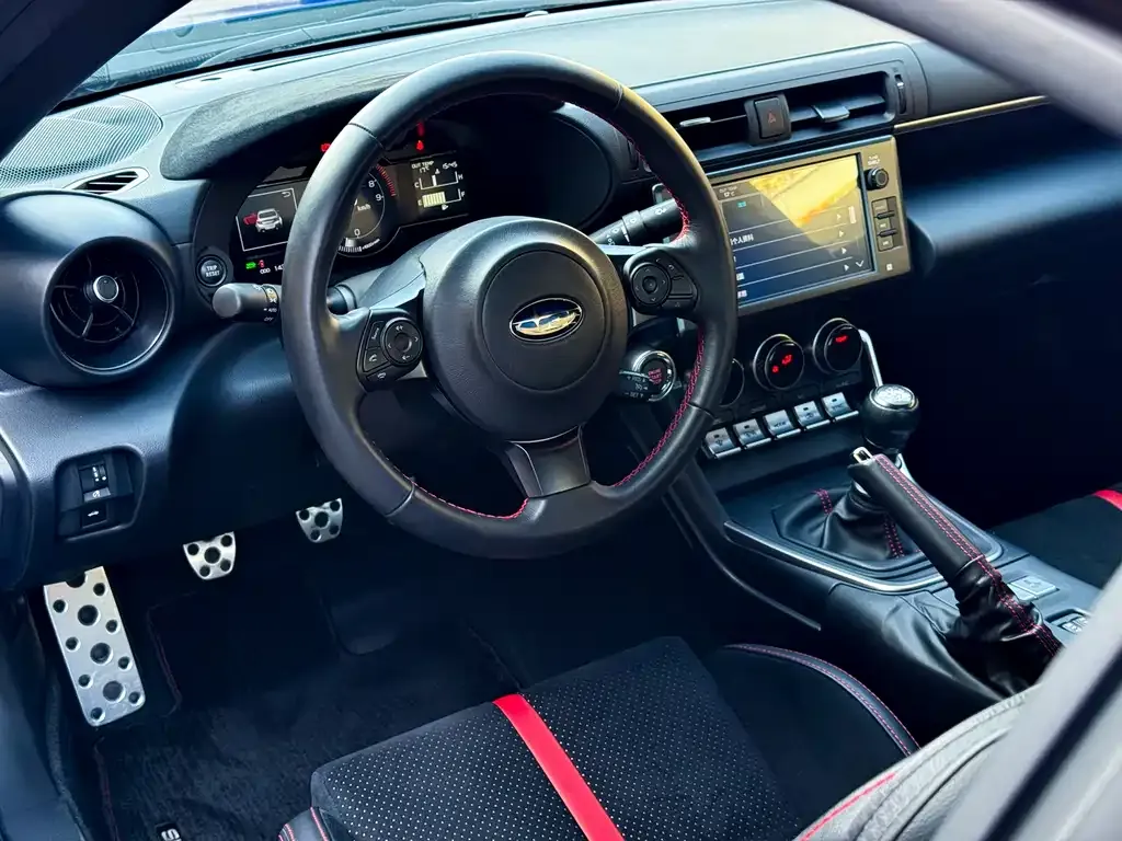 Subaru BRZ 2022 из CN, фото 9