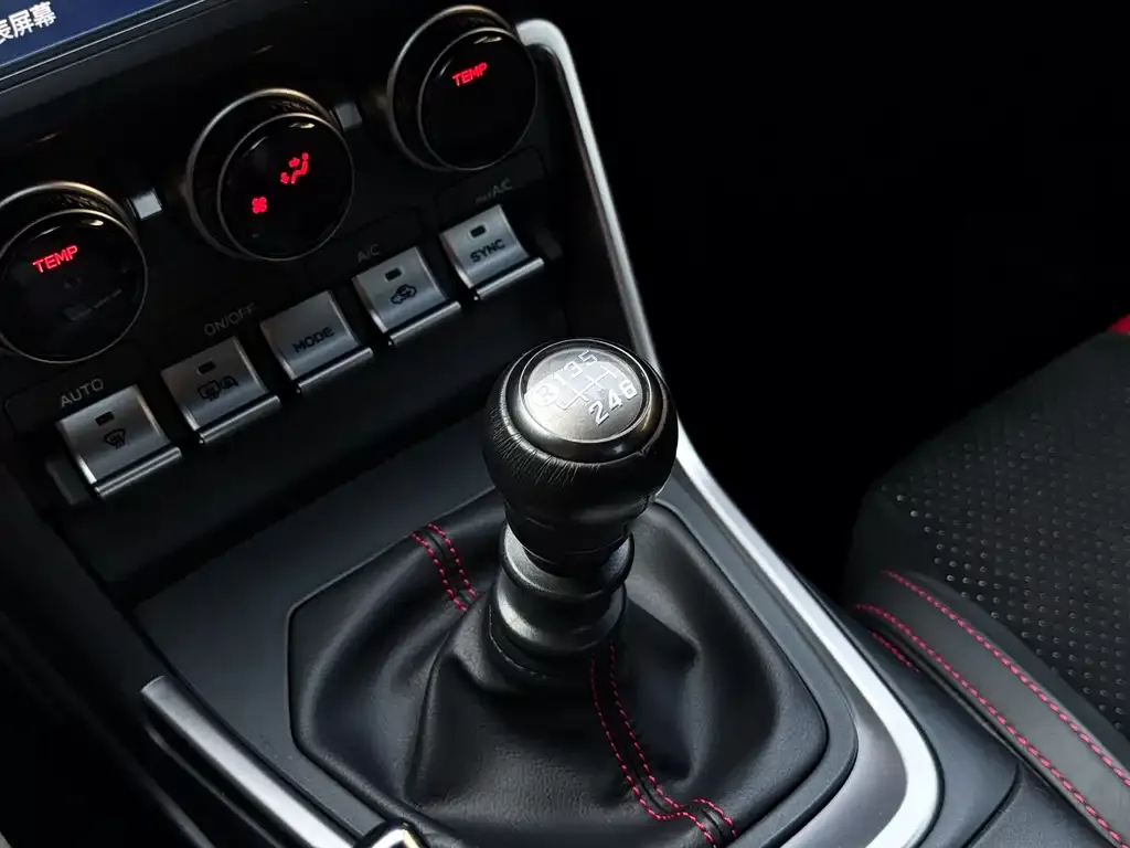Subaru BRZ 2022 из CN, фото 3