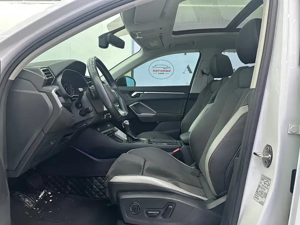 Audi Q3 2021 из CN, фото 4