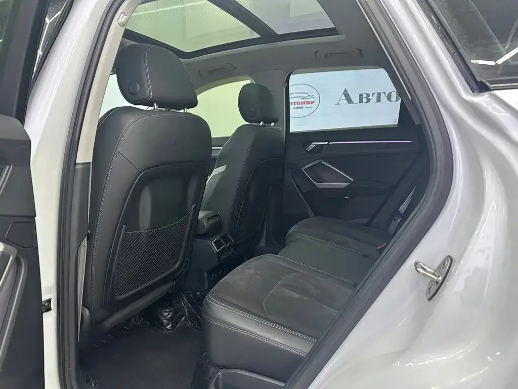Audi Q3 2021 из CN, фото 6