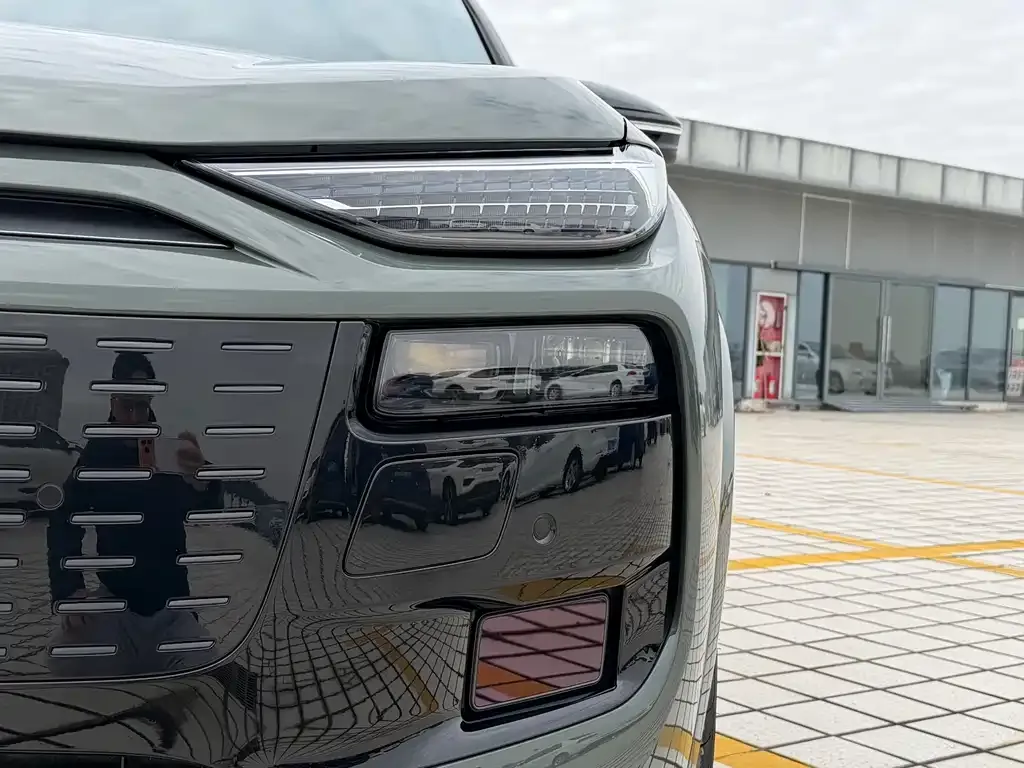 Audi Q6L e-tron 2025 из CN, фото 2