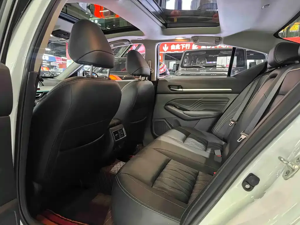 Nissan Teana 2022 из CN, фото 7