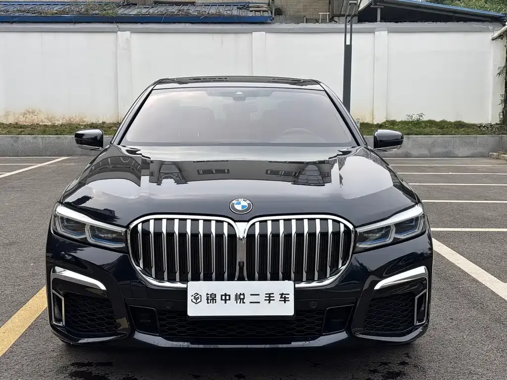 BMW 7 Series — фото 2