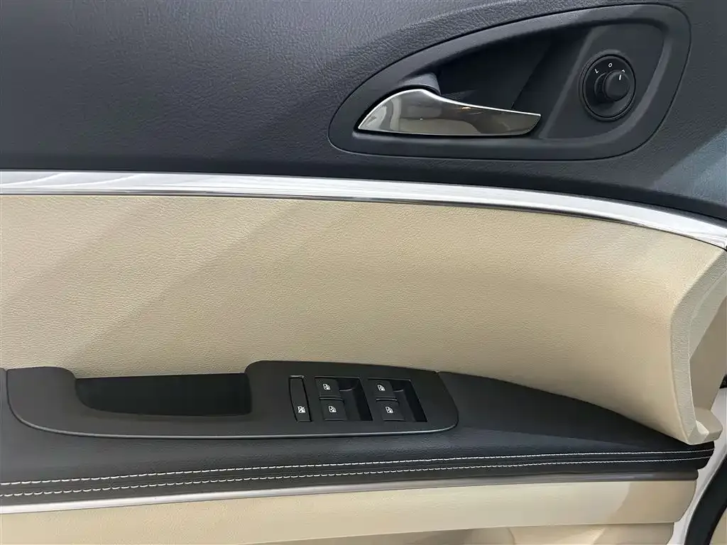 Buick GL8 2024 из CN, фото 4