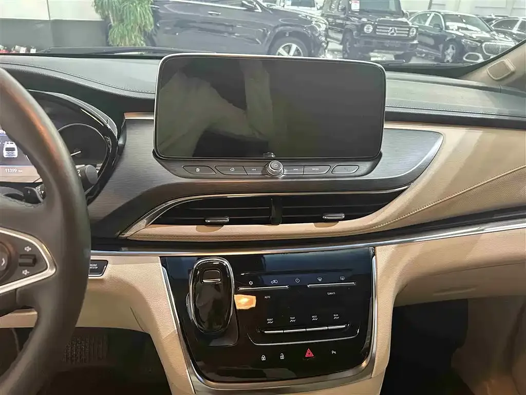 Buick GL8 2024 из CN, фото 5