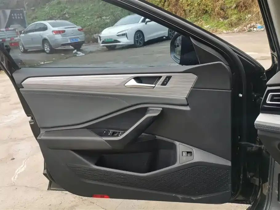 Volkswagen Sagitar 2023 из CN, фото 2