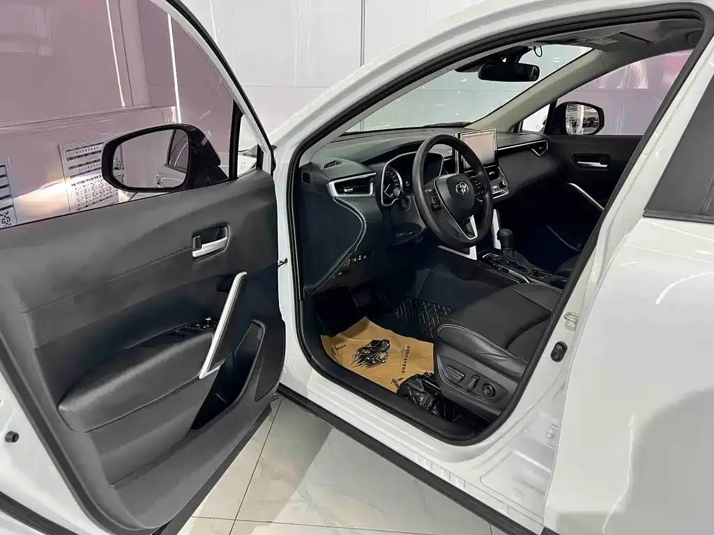 Toyota Frontlander 2022 из CN, фото 7