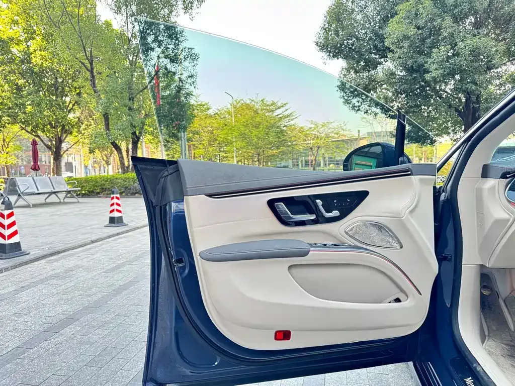 Mercedes-Benz EQS 2023 из CN, фото 7