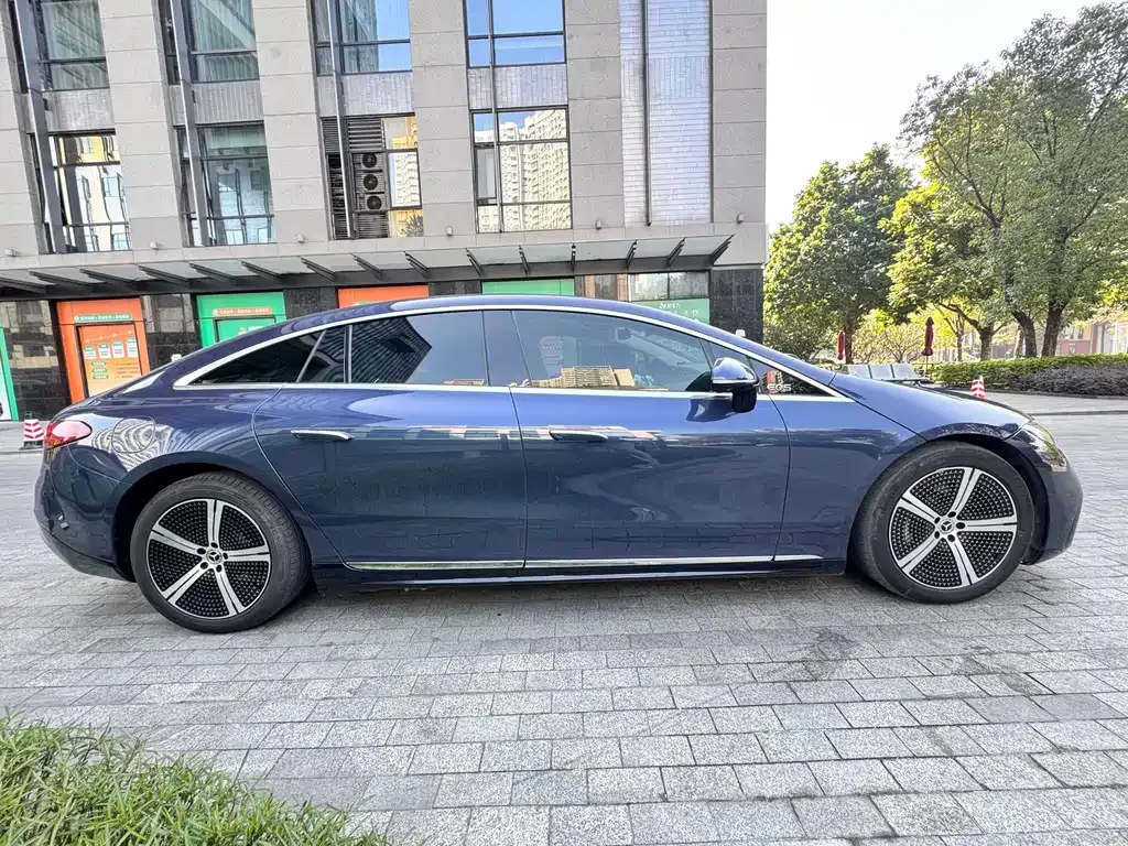 Mercedes-Benz EQS 2023 из CN, фото 4
