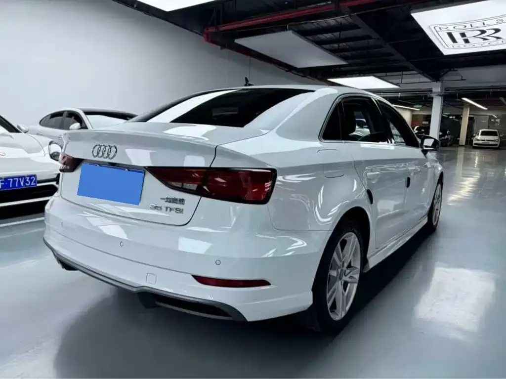 Audi A3 2021 из CN, фото 10