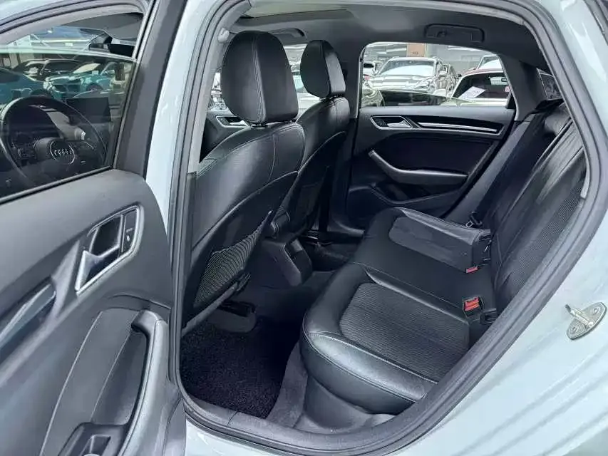 Audi A3 2021 из CN, фото 7