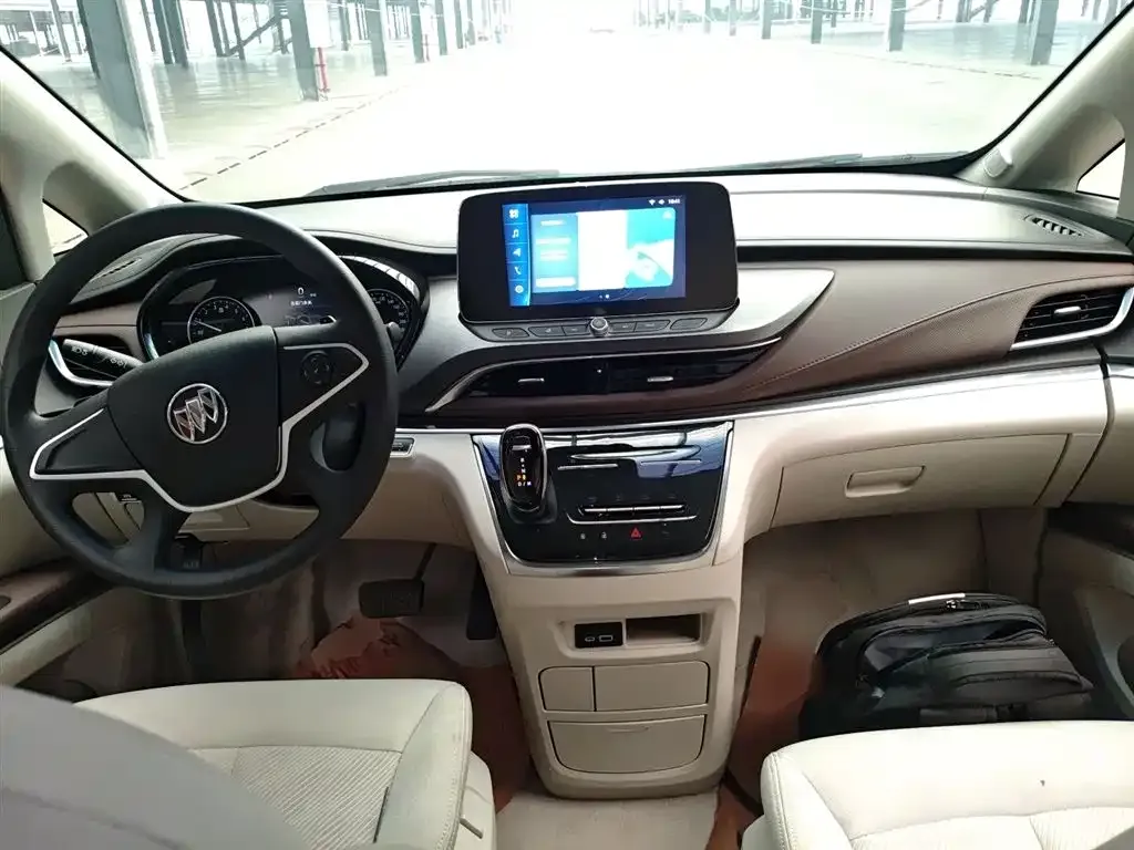 Buick GL8 2021 из CN, фото 2