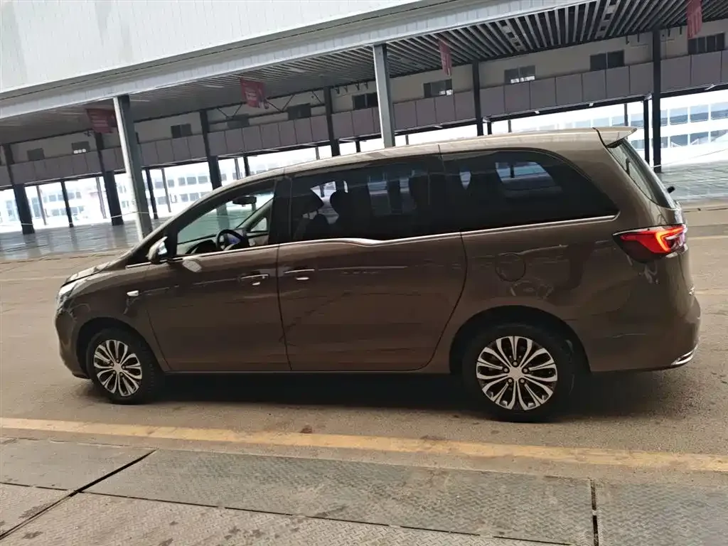 Buick GL8 2021 из CN, фото 7