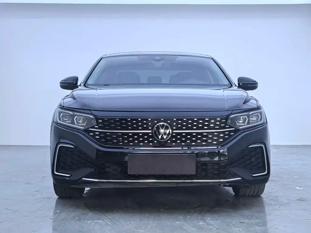 Volkswagen Passat — фото 6