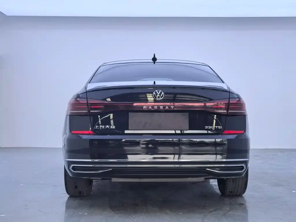 Volkswagen Passat — фото 2