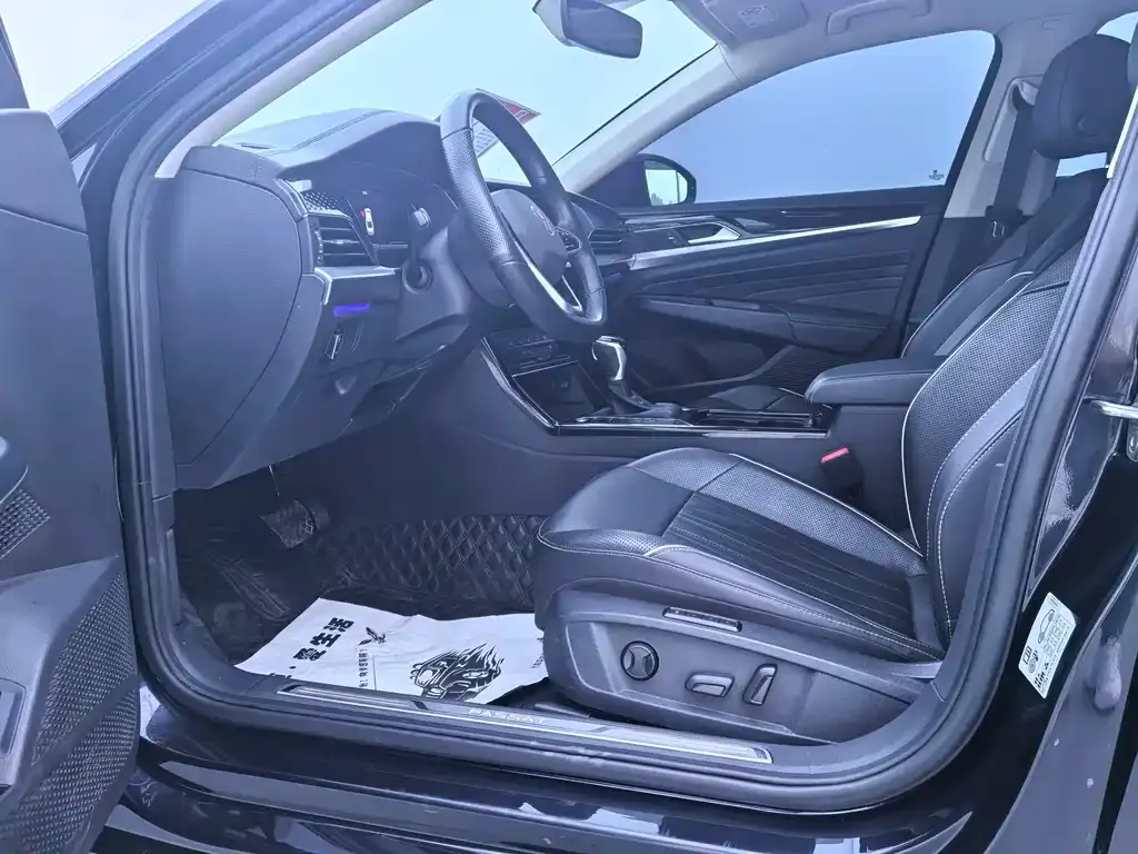 Volkswagen Passat — фото 4