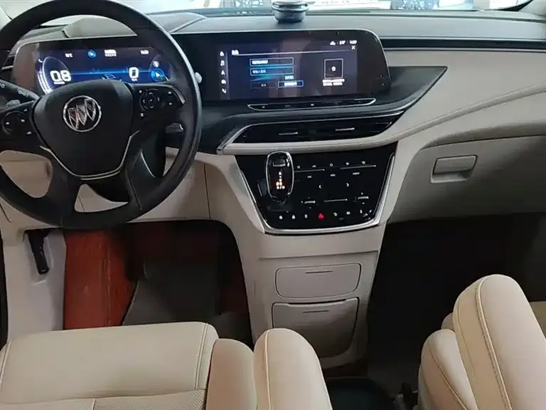 Buick GL8 2023 из CN, фото 3