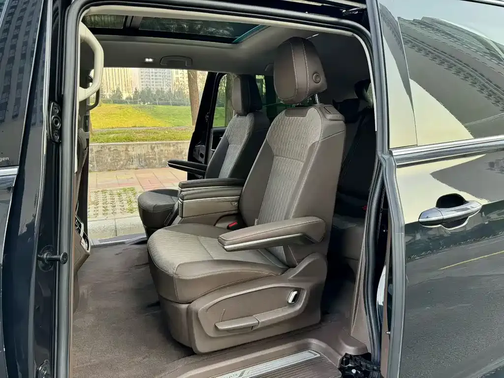 Volkswagen Viloran 2023 из CN, фото 4