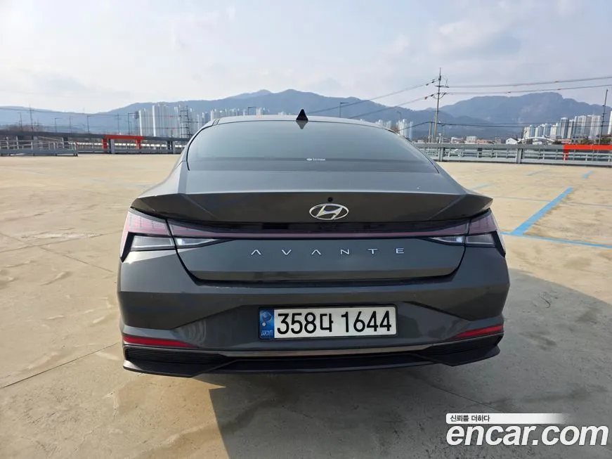 Hyundai AVANTE — фото 5