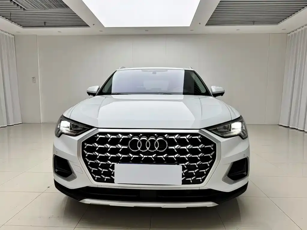 Audi Q3 — фото 2
