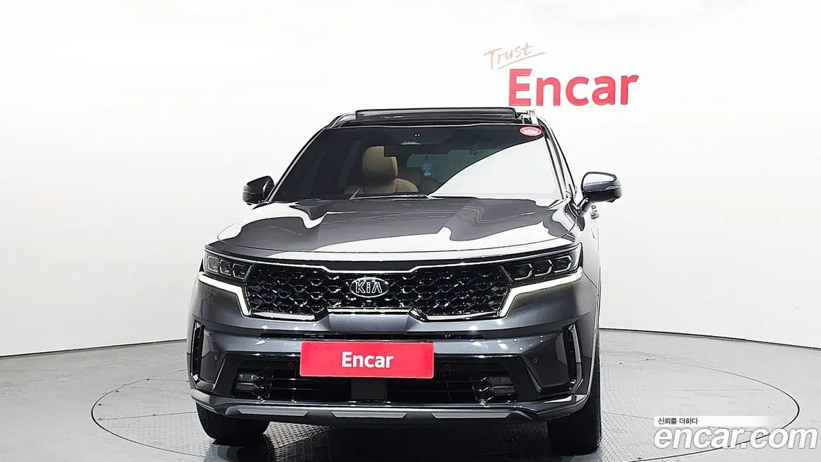Kia Sorento — фото 9