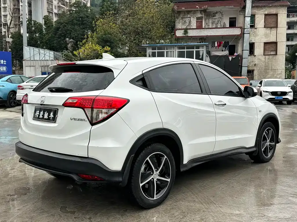 Honda Vezel — фото 4