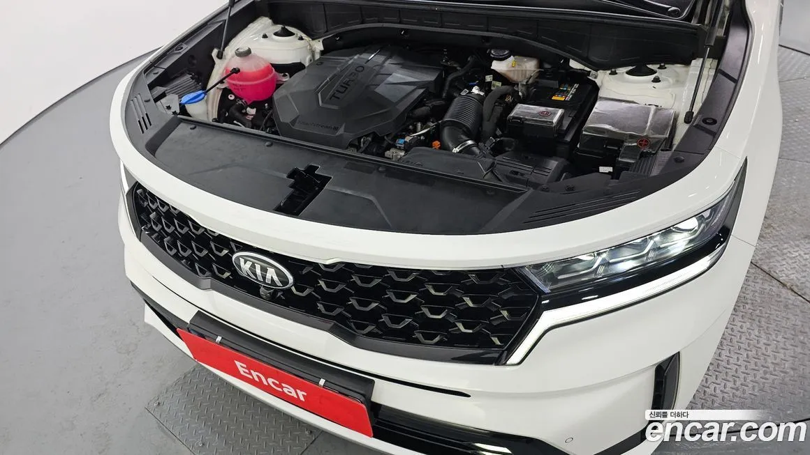 Kia Sorento — фото 7