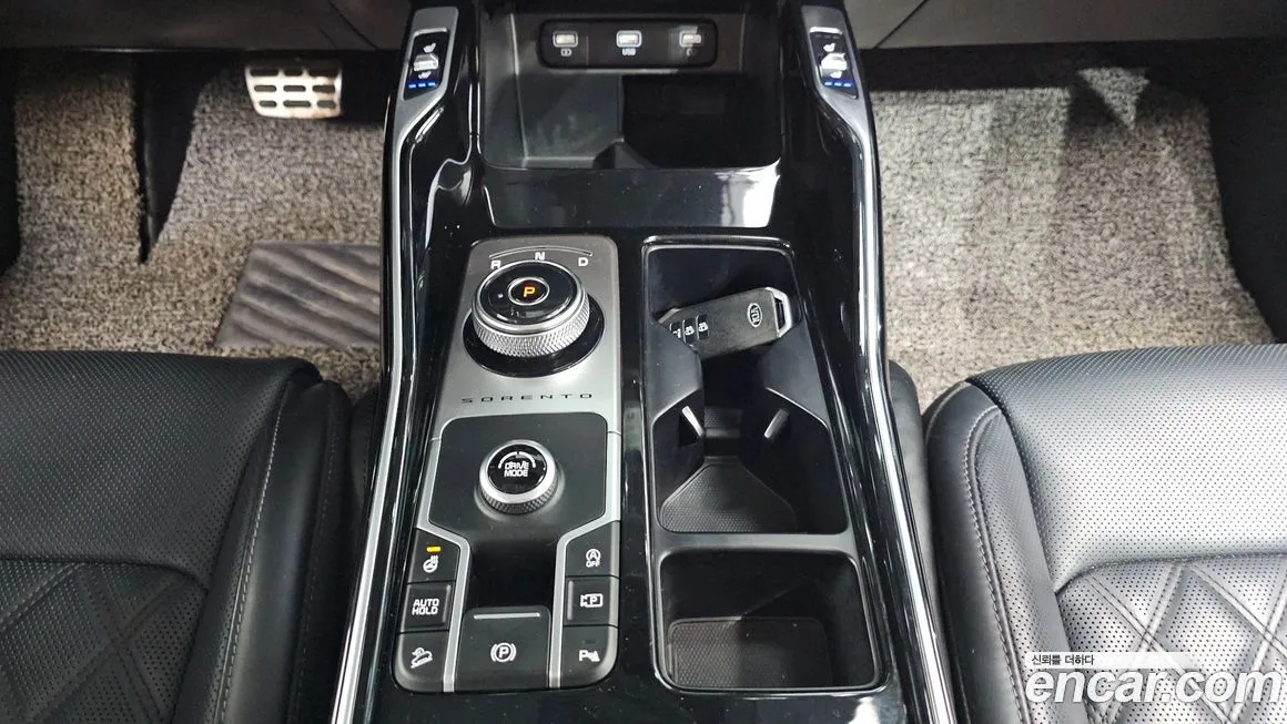 Kia Sorento — фото 6