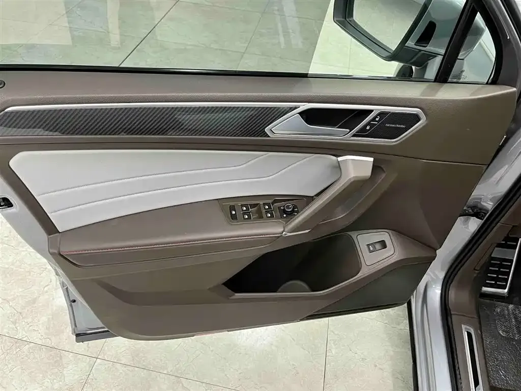[object Object] Tiguan L 2021 из CN, фото 10