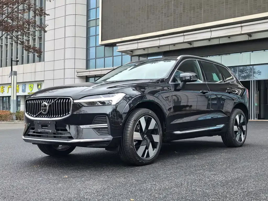 Volvo XC60 PHEV 2025 из CN, фото 1