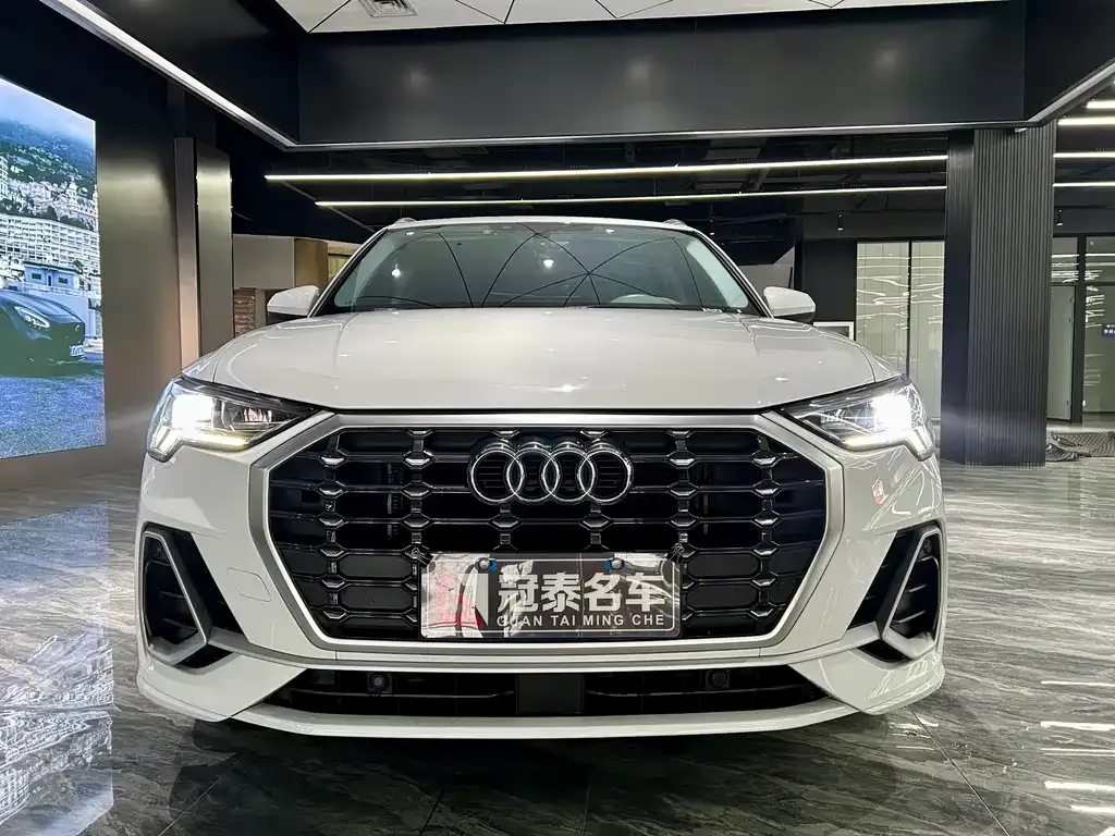Audi Q3 2023 из CN, фото 7