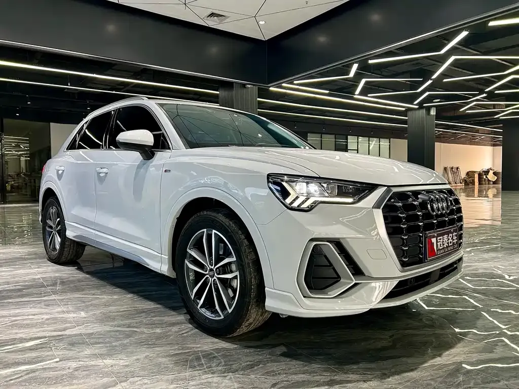Audi Q3 2023 из CN, фото 10